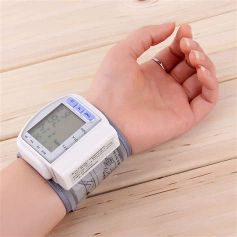 Cahngkun Ck 102 102b 102s High Quality Digital Lcd Automatic Wrist Blood Pressure Monitor Heart ...