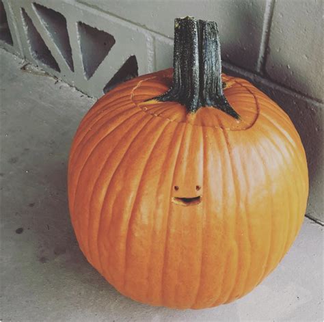 10+ Funny Pumpkin Carving Designs - DECOOMO