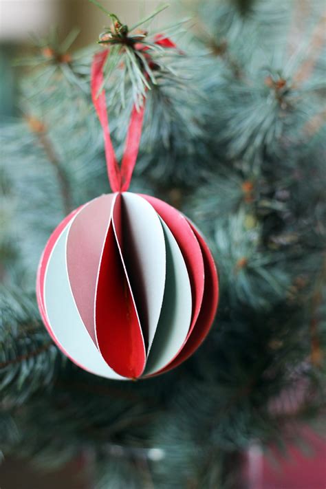 50 DIY Paper Christmas Ornaments To Create With The Kids Tonight!