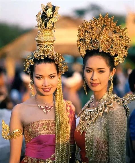 【走进泰国】美仑美奂的泰国传统服饰 Thai Dress, Dress Es, Thai Fashion, Period Dress ...