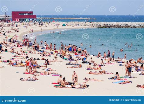 Bogatell Beach in Barcelona Editorial Photography - Image of enjoyment ...