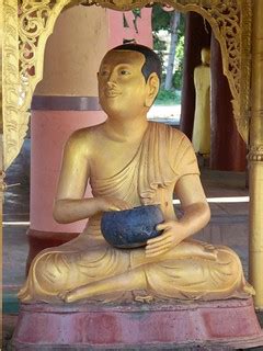 Shwezigon Paya (Bagan, Myanmar) | Sasha India | Flickr