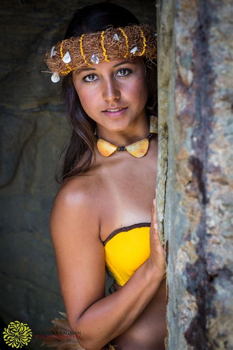 Polynesian Dancer photographed in San Diego Tahitian | Island girl ...