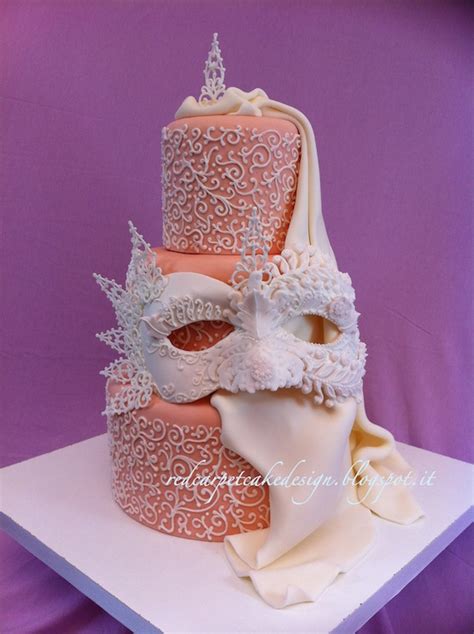 La "Venetian rose mask" dei Red Carpet Cake Design: avventura al Sigep - Cakemania, eco food ...