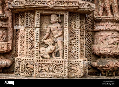 Stone carving at Konark Sun temple, Puri Stock Photo - Alamy