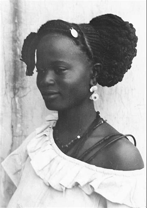 Africa | Ouolove (Wolof) woman. Saint-Louis, Senegal. ca. 1942 - 45 | ©Germaine Krull | African ...