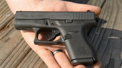 5 Super-Dependable Pocket Pistols You’re Gonna Love - Off The Grid News