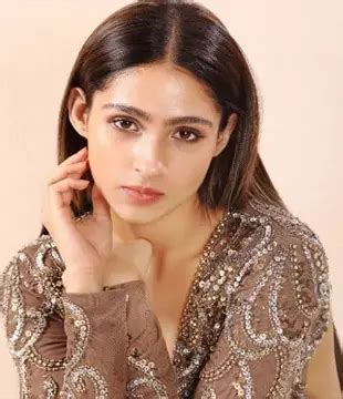 Bollywood Actress Pashmina Roshan Biography, News, Photos, Videos | NETTV4U