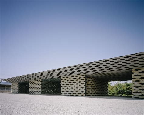 Chokkura Plaza & Shelter in Takanezawa door Kengo Kuma - De Architect