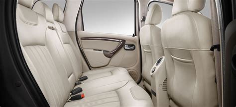 Nissan-Terrano-Interior Car Photos - Overdrive