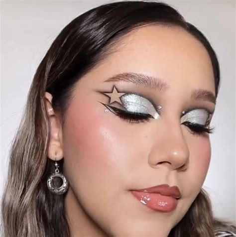 Pin by Jada ️ on Makeup in 2024 | Rock makeup, Eye makeup art, Artistry ...