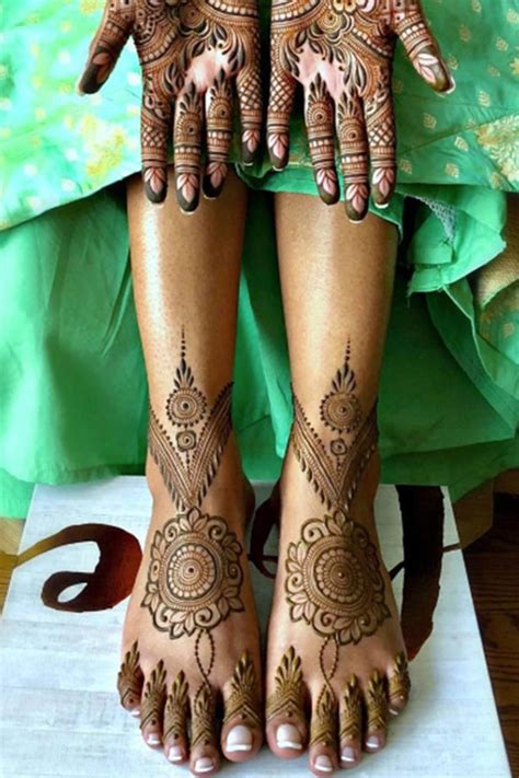 Brides-to-be, have you chosen bridal mehandi designs for your legs yet ...