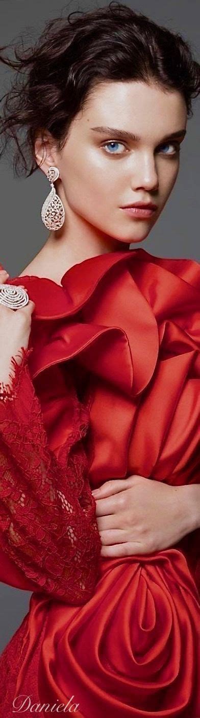 ༺ƸӜƷ ༻ | Red fashion, Fashion, Lady in red