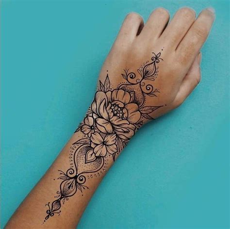 Pin by Emmanuelle de la Chevrotière on Tatouage | Hand tattoos for girls, Forearm tattoo women ...