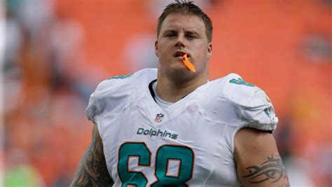 Richie Incognito inches closer to another NFL chance