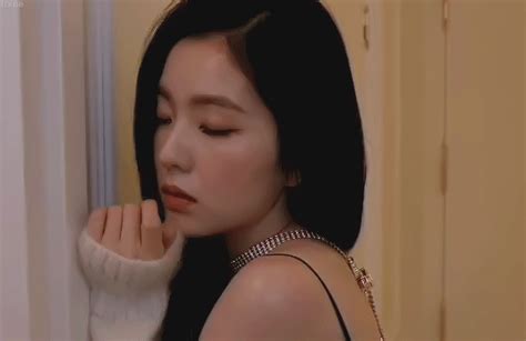 Animated gif about beautiful in RED VELVET by ♥ Most Beautiful Faces, Beautiful People, Maya And ...