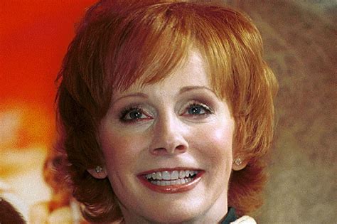 Reba McEntire's Timeless Beauty: Botox and Facelift Speculation Unveiled - Lovely Surgery