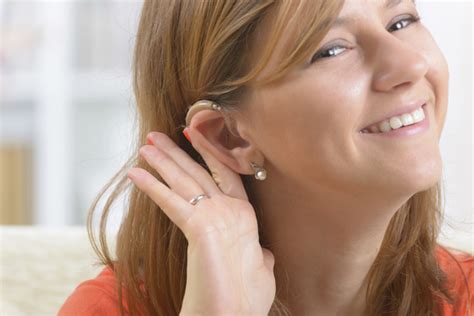 4 Types Of Hearing Aids You Should Know About - Health Synonyms