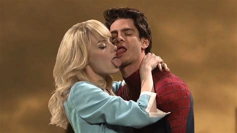 Spider-man kissing scene - Saturday Night Live - YouTube