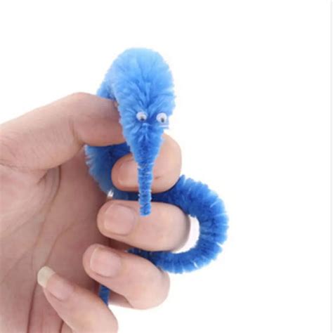 Magic Twisty Worm Wiggle Moving Sea Horse Kids Trick Toy Caterpillar Toy 1PCS Magic Worm Magic ...