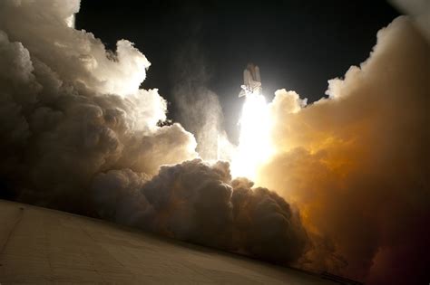 Free photo: Rocket Launch, Rocket, Take Off - Free Image on Pixabay - 67646