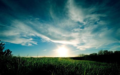 Imagem de Fundo - Nuvens ao nascer do sol | Imagens de Fundo