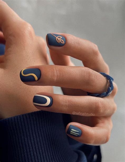 19+ Stunning Navy Blue Nails & Dark Blue Nails To Copy