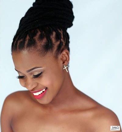 Zenande Mfenyana’s Hair – 5 Times She Nailed It