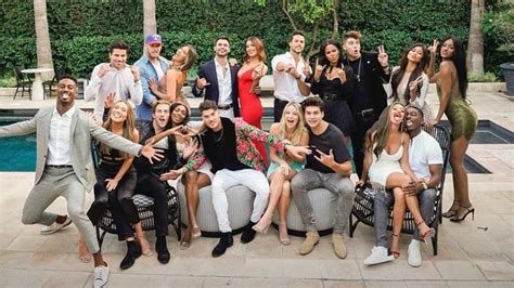 The entire 'Love Island' cast reunited, but who's still together?