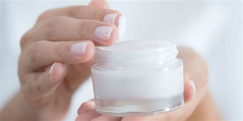 It's all about good cosmetics. How to match cream to your face in the right way?