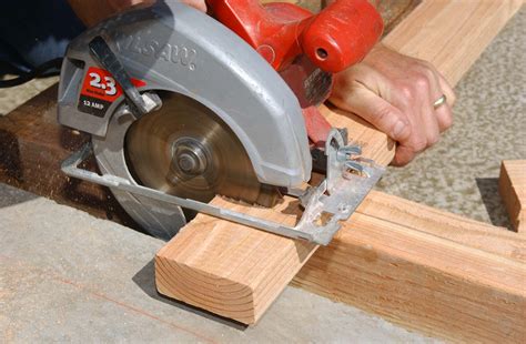 Best Circular Saws for woodworking 2021: A Quick Guide for Beginners