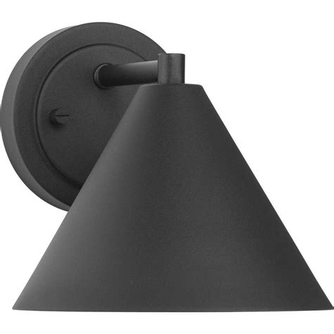 Ward 1-Light Outdoor Wall Light – Lights Canada