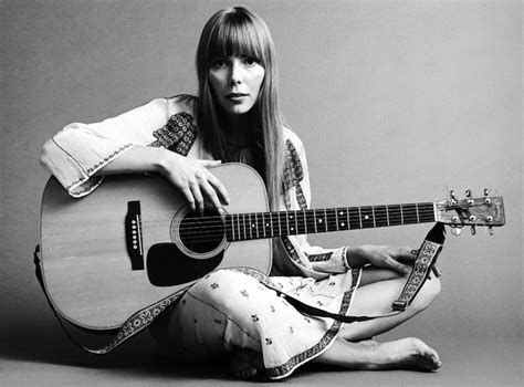 Corazón de Canción: Joni Mitchell - River (letra en inglés y traducción ...