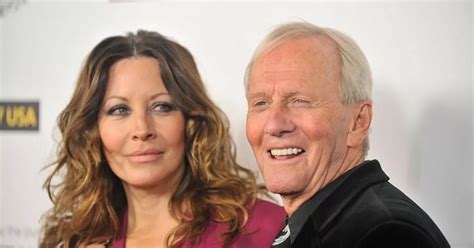 Crocodile Dundee's Paul Hogan and Linda Kozlowski to divorce after 23 ...