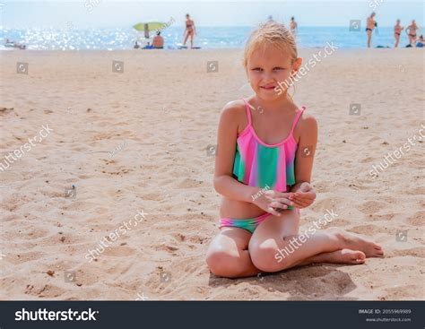 Little Girl 6 Years Old Bikini Stock Photo 2055969989 | Shutterstock