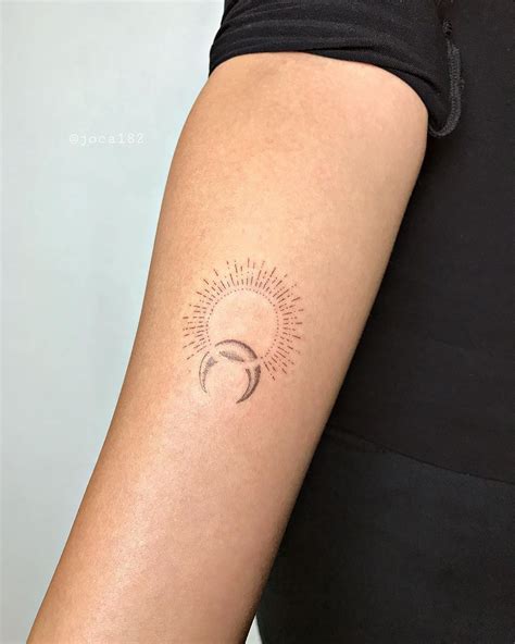 [UPDATED] 43 Glorious Sun and Moon Tattoos | Sun tattoo small, Sun ...