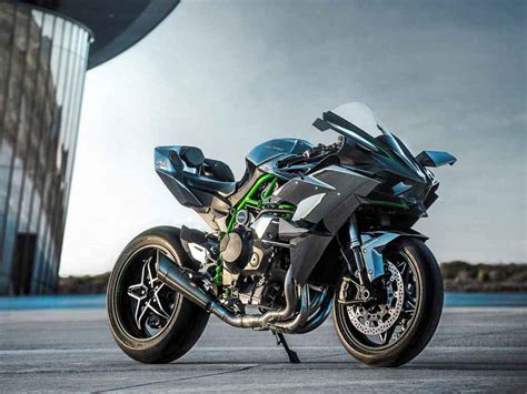 A Kawasaki Ninja H2R that does 385 Kmph! | Shifting-Gears