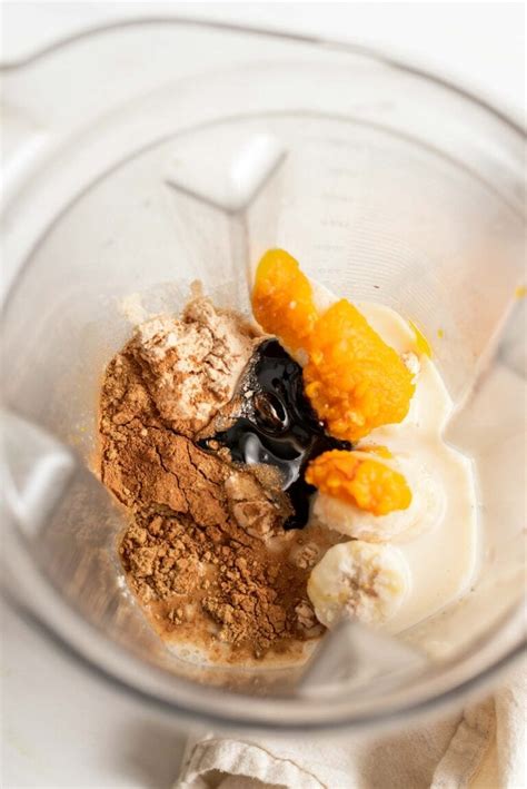 Pumpkin Gingerbread Smoothie - Running on Real Food