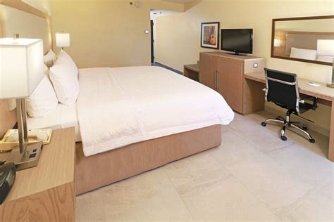 HAMPTON INN BY HILTON MONTERREY-AIRPORT - Updated 2024 Prices, Reviews ...