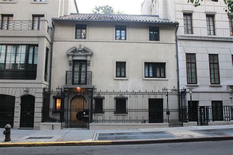 Spike Lee's Manhattan Mansion on Sale for $32 Million - eXtravaganzi