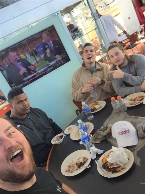 Dan Skipper on Twitter: "Lunch with coach and the squad. #wps @BretBielema @Hunter_Henry84 ...