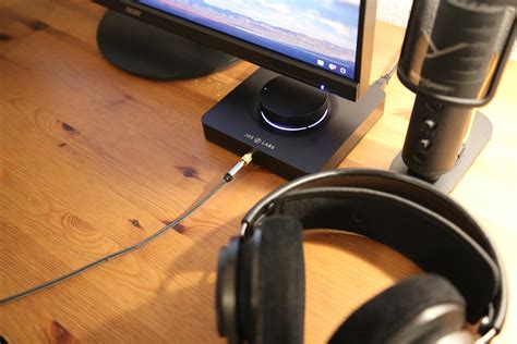 This dac/amp makes my desk setup look 100% better : r/headphones