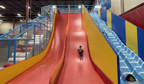 Aerosports Trampoline Park Brampton | Birthday Parties & Indoor Playground