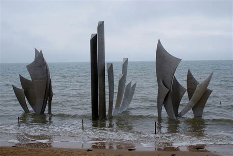 Omaha Beach, France. Les Braves memorial sculpture. April 2012 | Monumental architecture ...