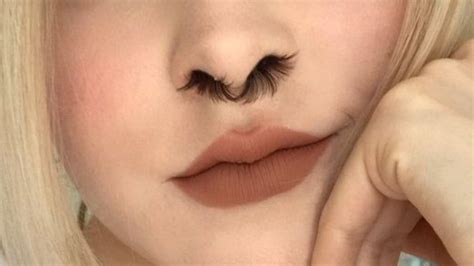 The new trend we never asked for: nose hair extensions | YAAY Lifestyle