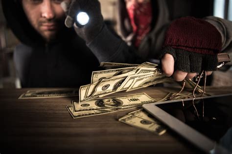 Robbery & Theft Lawyers Ottawa | Criminal Crimes | Affordable Defence