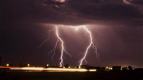 The dangers of dry thunderstorms during wildfire season | wthr.com