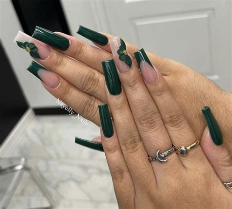 Pin by Liliana Pena on Nails | Green acrylic nails, Ombre acrylic nails, Green nails