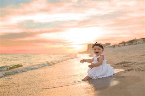 Toddler Beach Photos, Family Beach Pictures Poses, Beach Kids, Sunset Pictures, Beach Baby ...