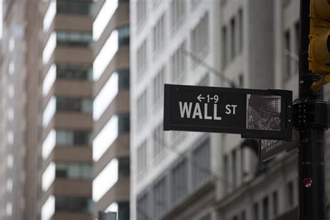 Wall Street Sign Free Stock Photo - Public Domain Pictures